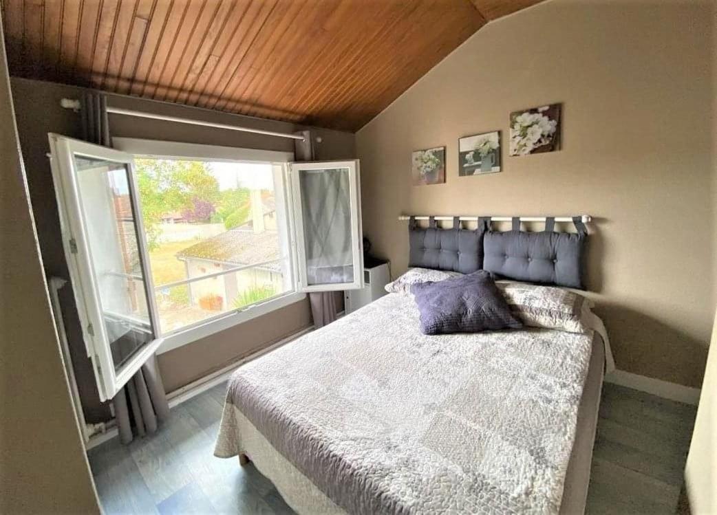 La petite auberge Chatelraould-Saint-Louvent Esterno foto