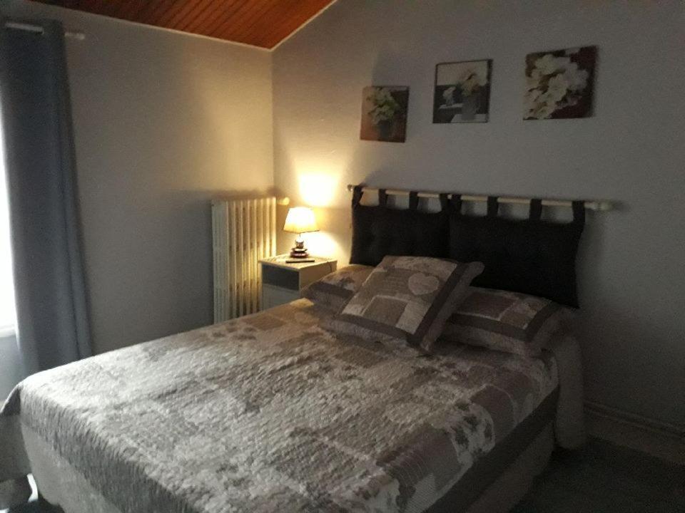 La petite auberge Chatelraould-Saint-Louvent Esterno foto