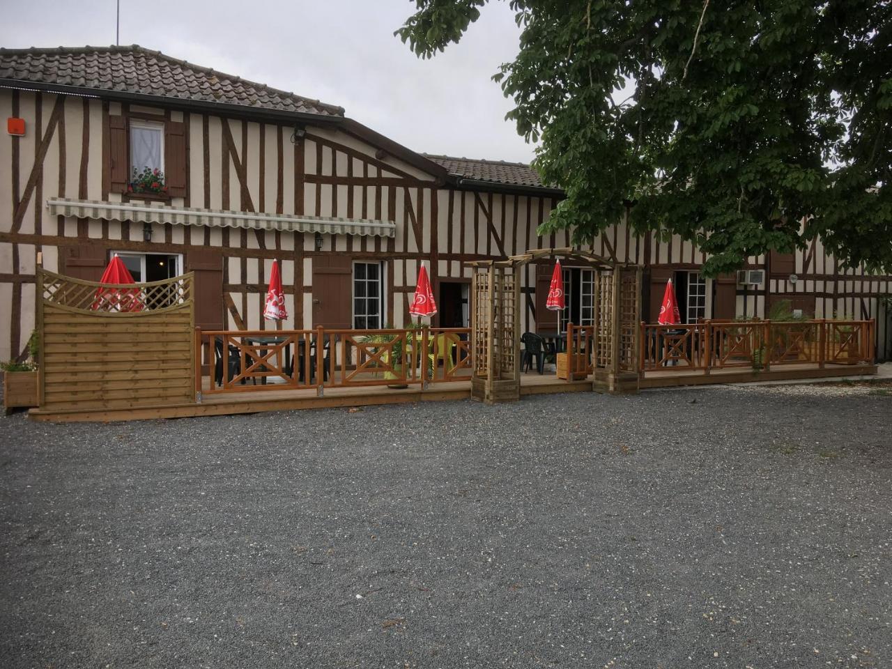La petite auberge Chatelraould-Saint-Louvent Esterno foto